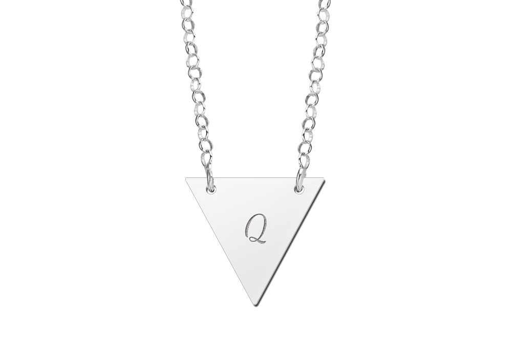 Zilveren minimalistische driehoek ketting met initiaal